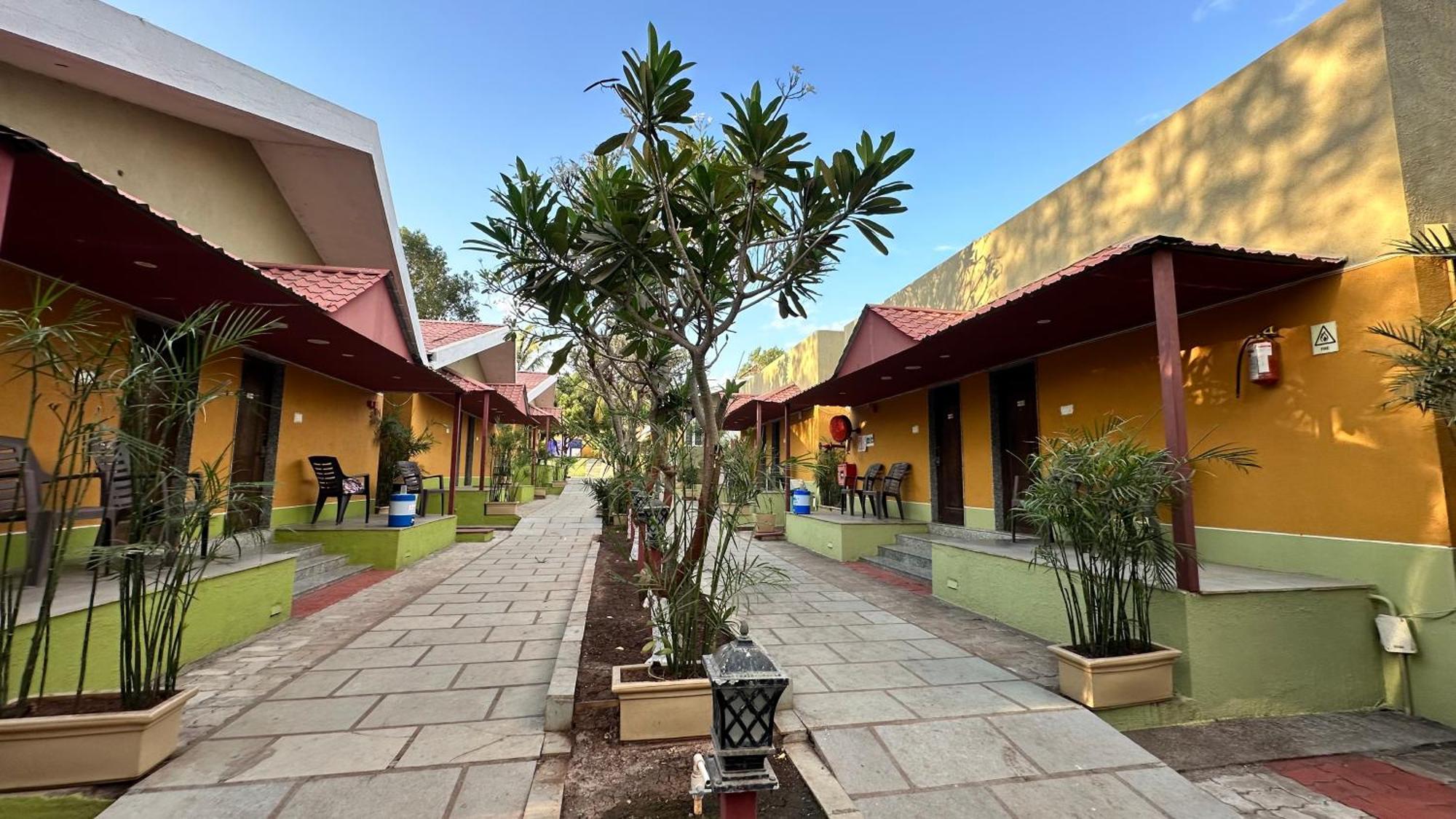 Lion Park Hotel & Resorts Sasan Gir Esterno foto