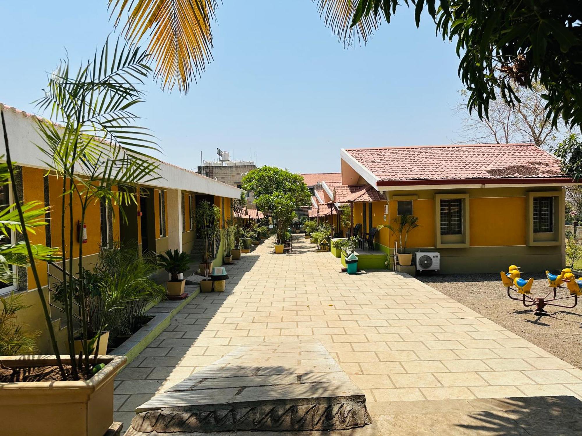 Lion Park Hotel & Resorts Sasan Gir Esterno foto